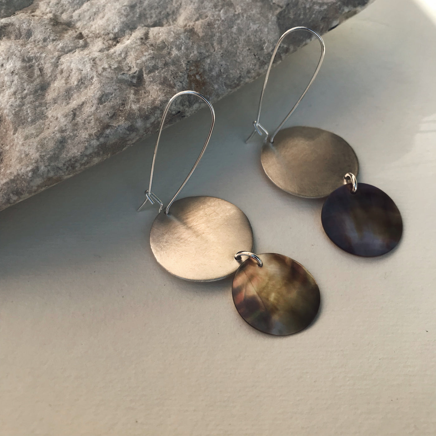 LUNA EARRINGS - 925 RECYCLED SILVER AND SHELL