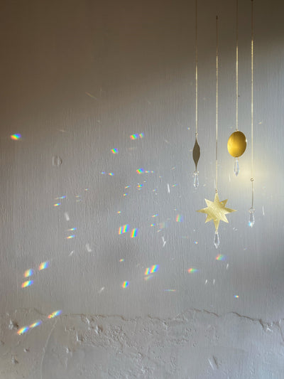 SUN CATCHER CHRISTMAS EDITION // MAGICAL WINDOW DECORATION