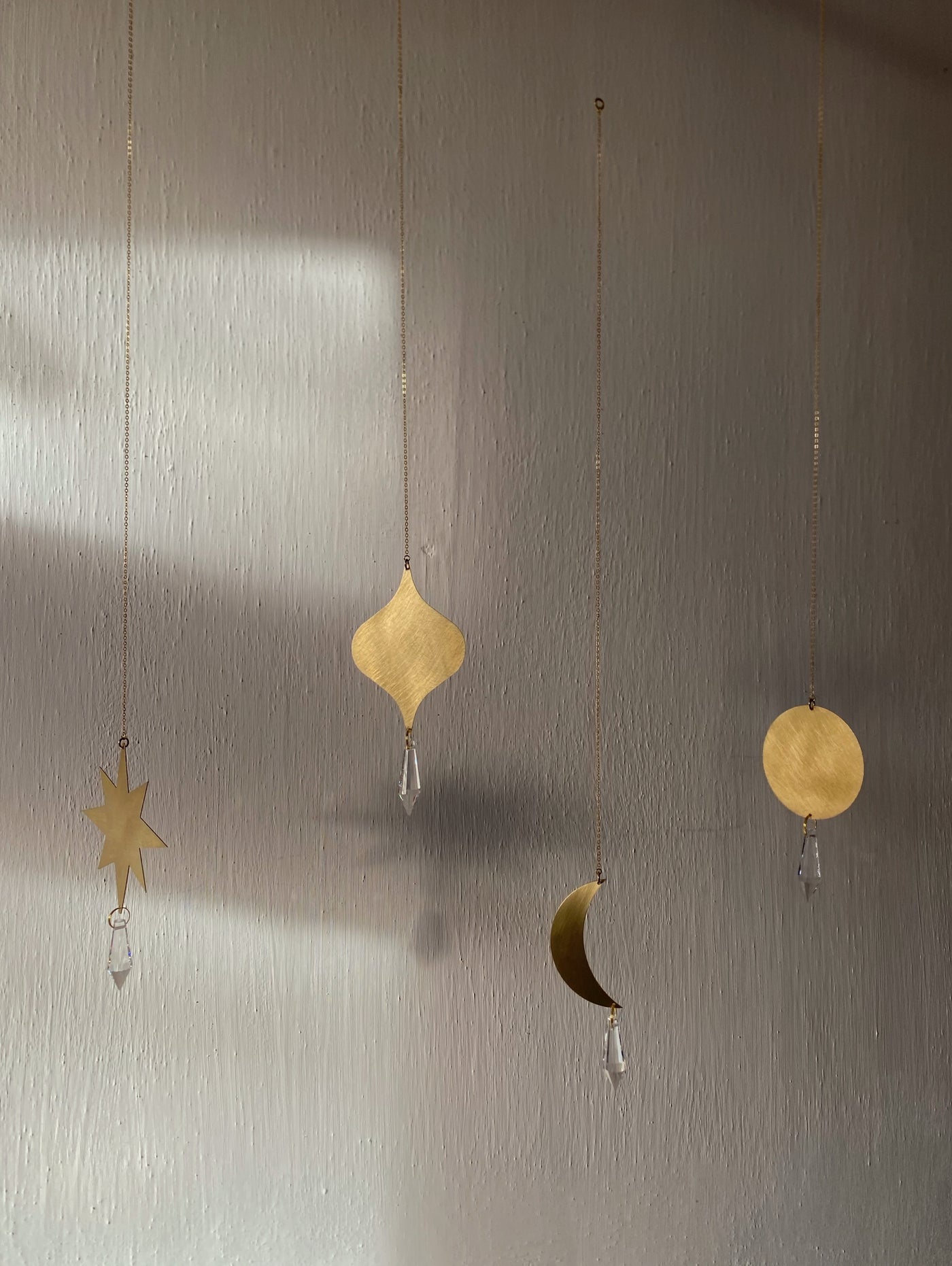 SUN CATCHER CHRISTMAS EDITION // MAGICAL WINDOW DECORATION