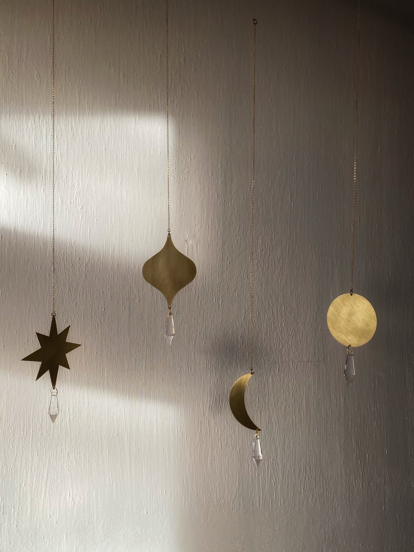 SUN CATCHER CHRISTMAS EDITION // MAGICAL WINDOW DECORATION