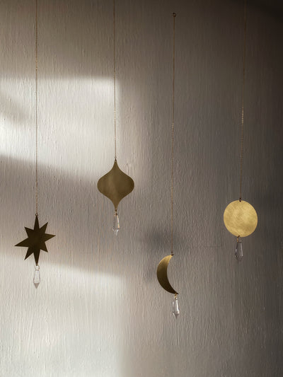 SUN CATCHER CHRISTMAS EDITION // MAGICAL WINDOW DECORATION