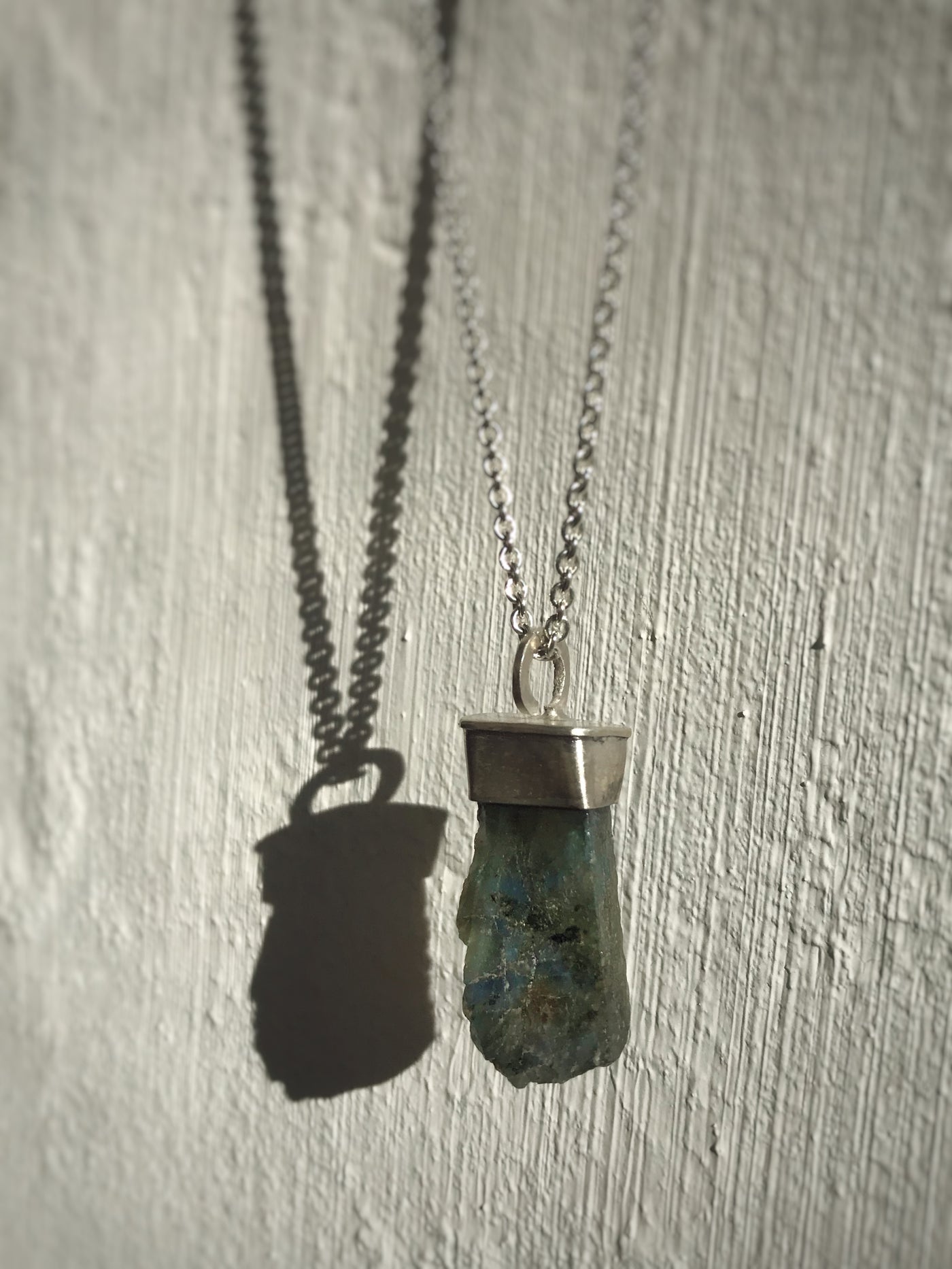 PENDANT LABRADORITE SET IN 925 SILVER