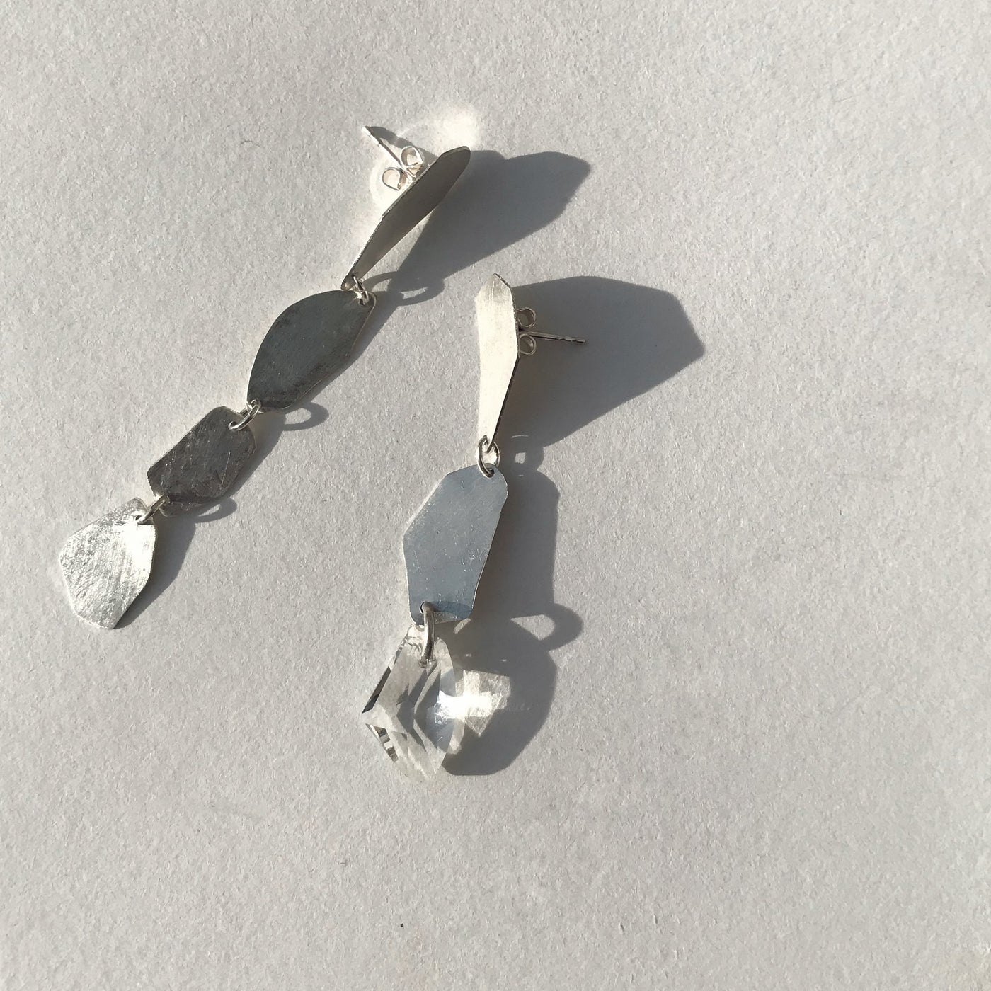 GLASS & BONE STUDS N1 - 925 SILVER