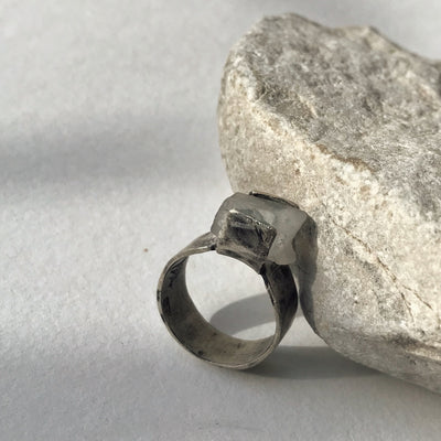 BLACK 925 SILVER RING - MOONSTONE